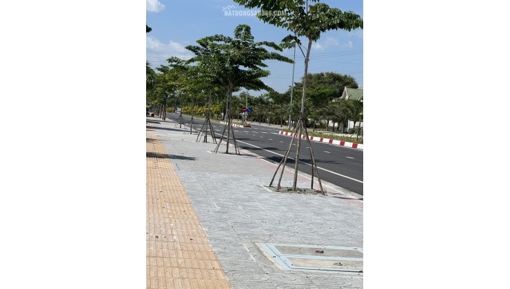 (Chính chủ) Cần bán gấp đất mặt tiền đường Trường Chinh (đường 81)